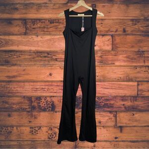 5 for $25🔥Quisen Sleeveless Flare Hem Black Jumpsuit Large- New With Tags